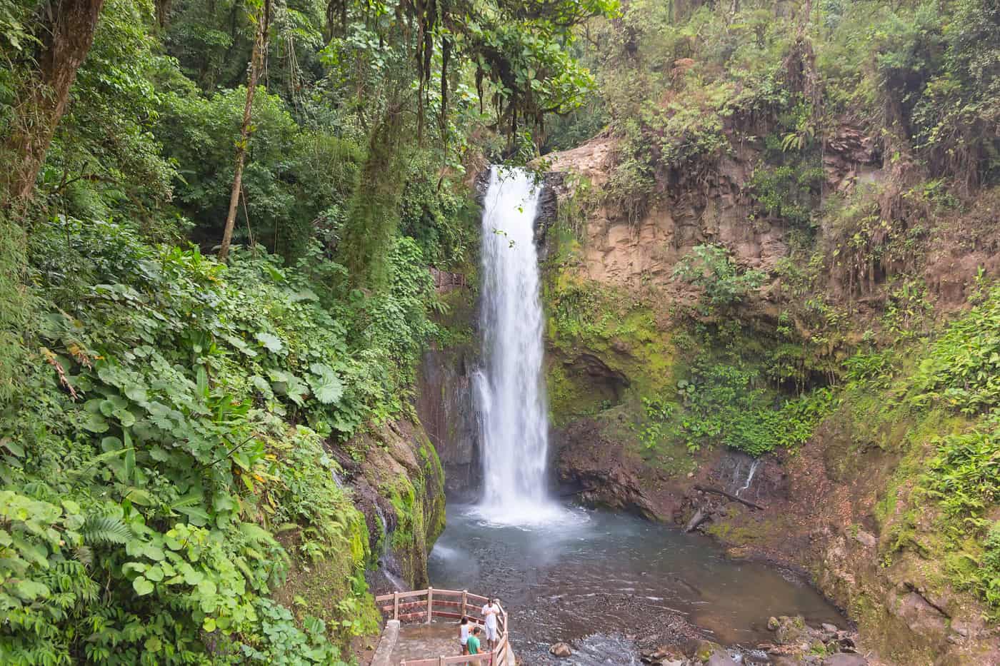 la-paz-waterfall-4-costa-rica
